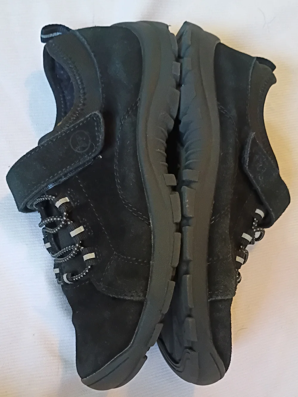Lands End Black Suede Youth Sneakers